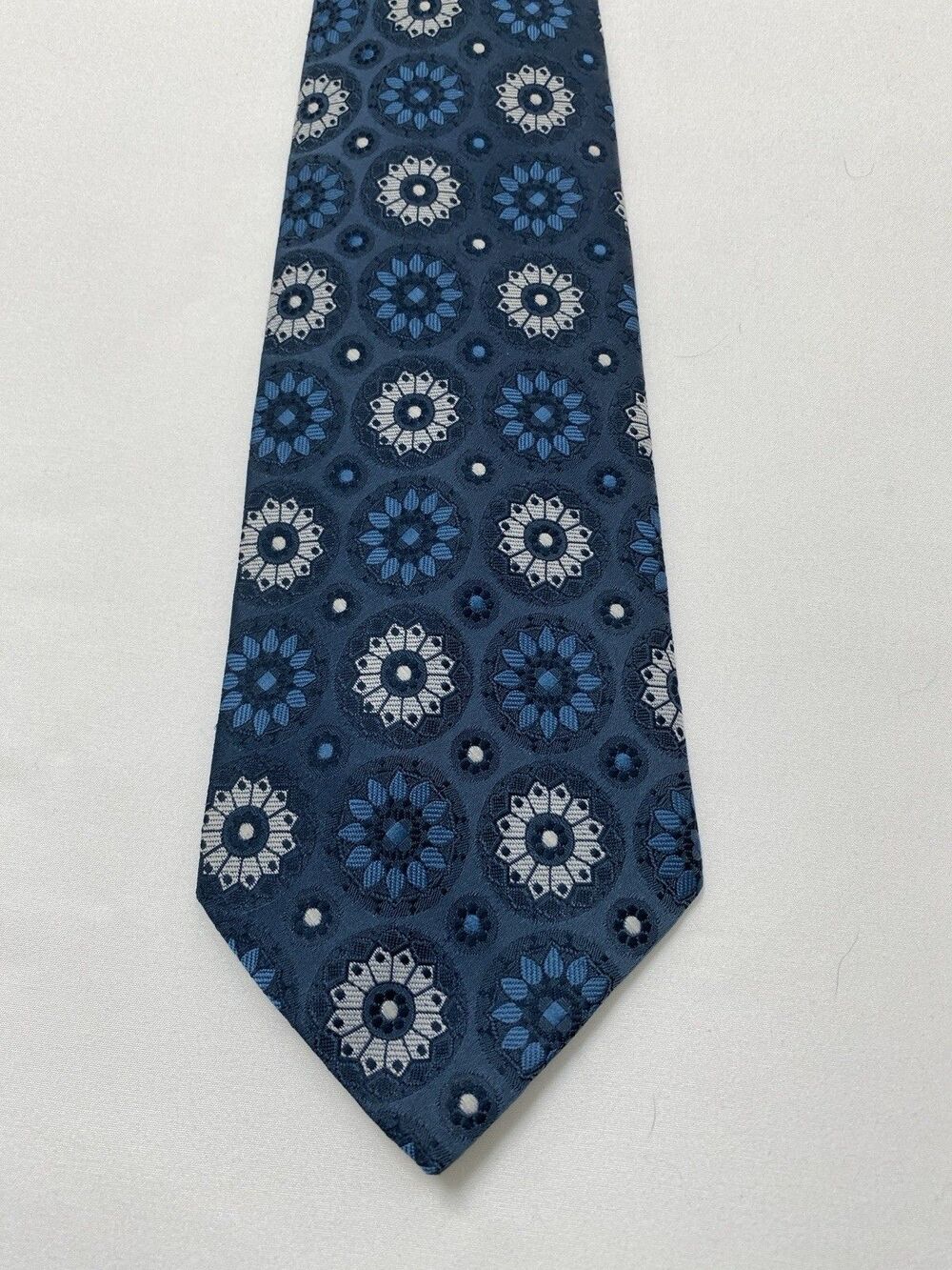 Towncraft Penneys Vintage 70s Medallion Geometric Necktie Mens Wide